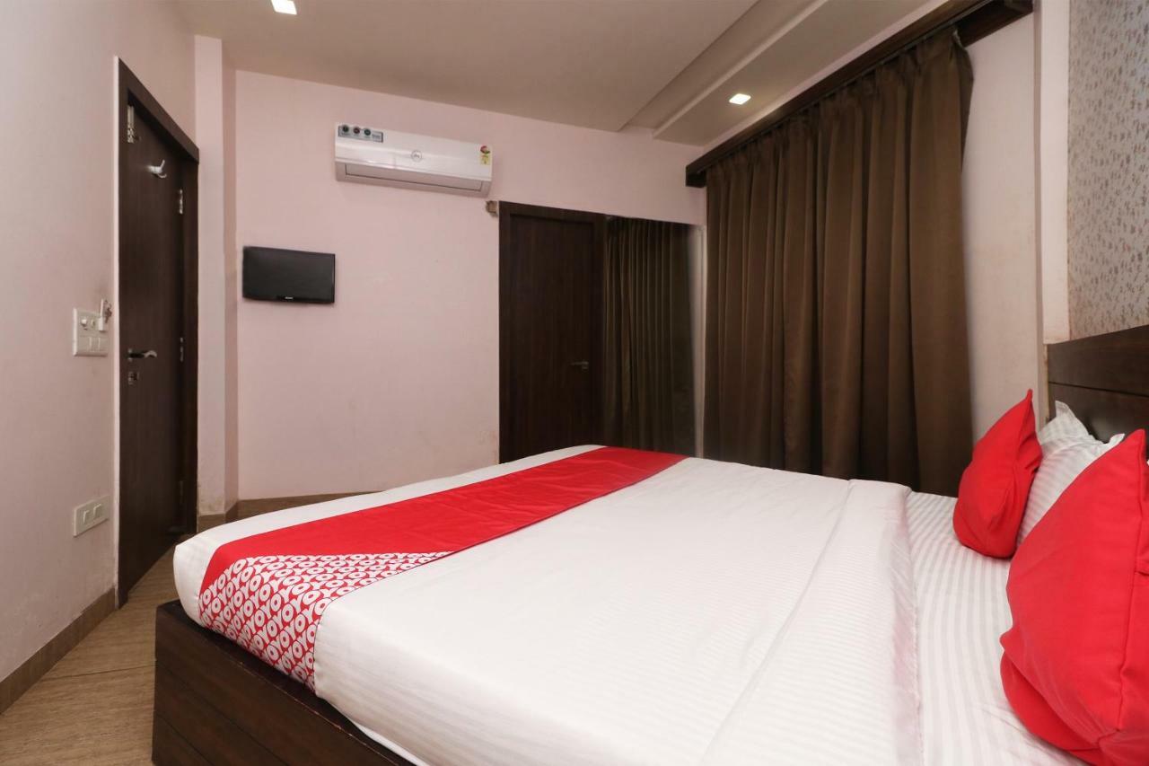 Oyo 22826 Hotel Sheltear & Resturant Agra  Ngoại thất bức ảnh